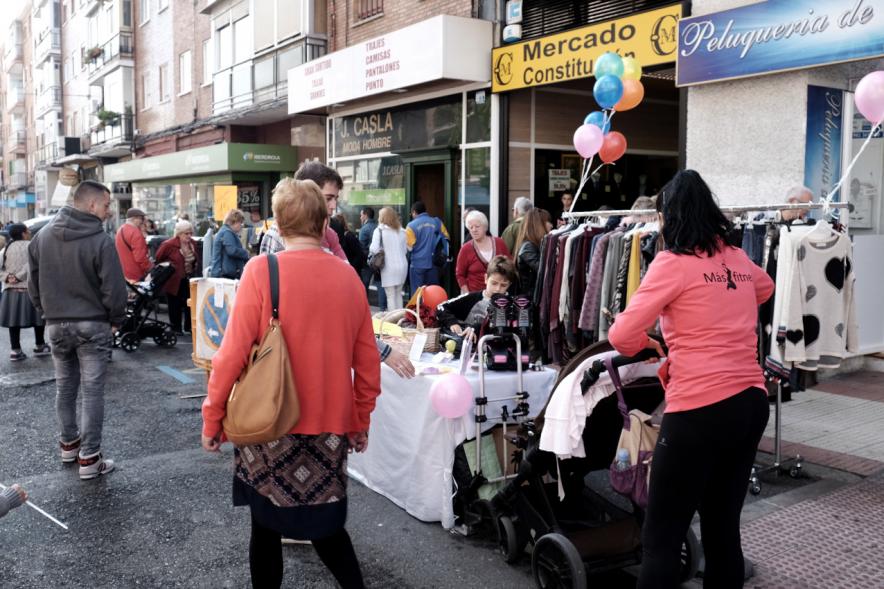Mercadillo de la Calle Constitución -  Un puesto del mercadillo.