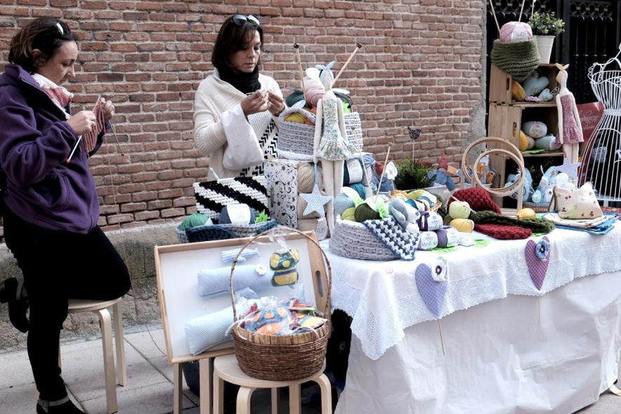 Mercadillo de la Calle Constitución - Los visitantes.