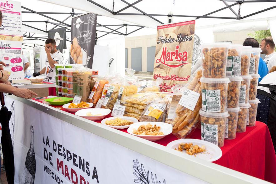 Puesto de frutos secos, procedencia de Madrid. 