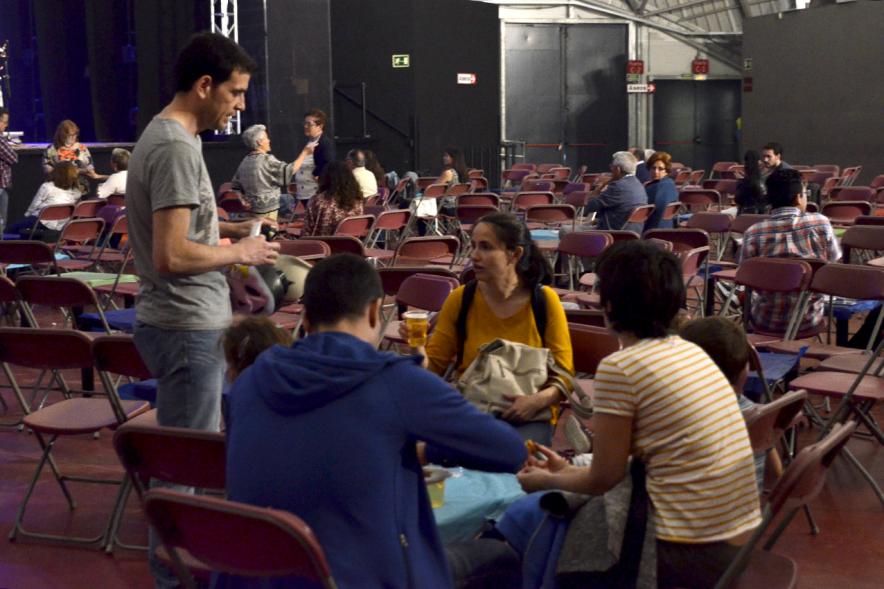 Mercau Astur en La Esfera. Participantes en el evento. 
