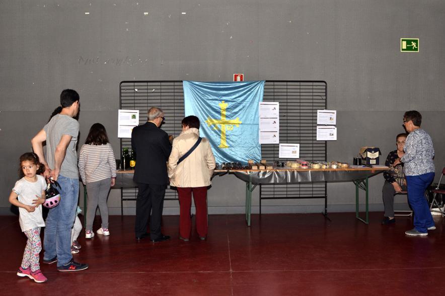 Mercau Astur en La Esfera .