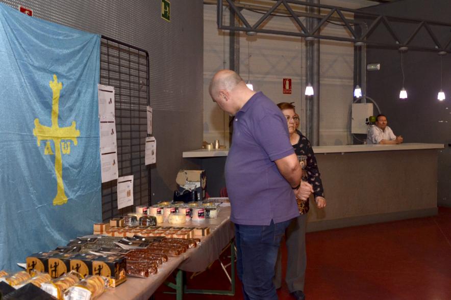 Mercau Astur en La Esfera