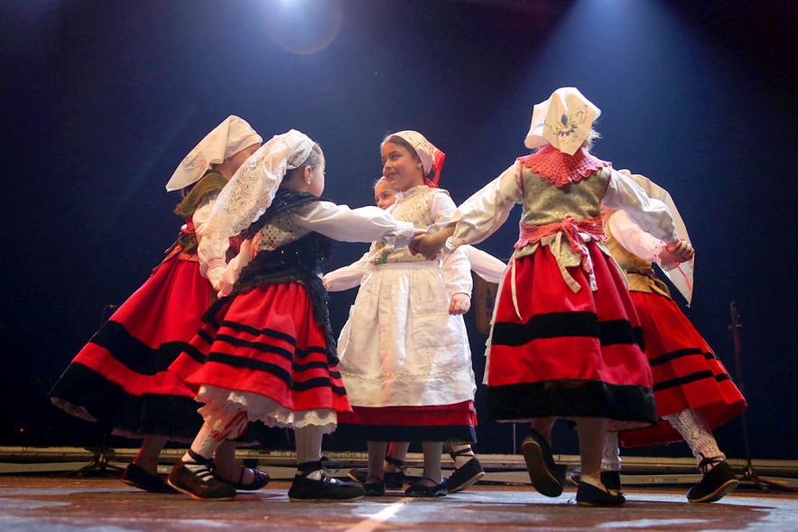 Baile típico. Mercau Astur 2019 