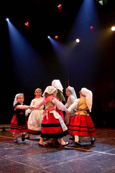 Baile típico. Mercau Astur 2019 