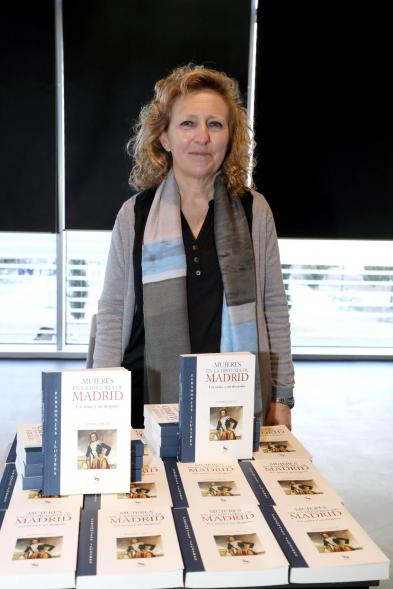 Maribel Orgaz , escritora. Miércoles en Abierto "Dedicación y Pasión" - 2021