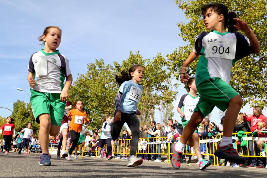 Milla Escolar 2017 - Salida carrera infantil.