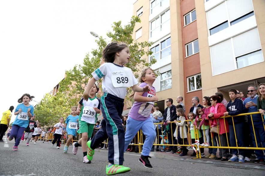 Milla Escolar 2016 -  Los corredores.