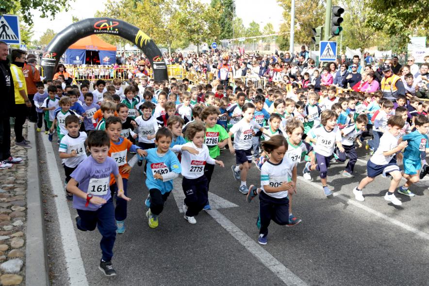 Milla Escolar 2016 - Salida de la carrera.