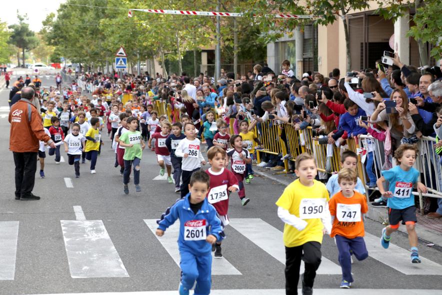 Milla Escolar 2016 - Los corredores.