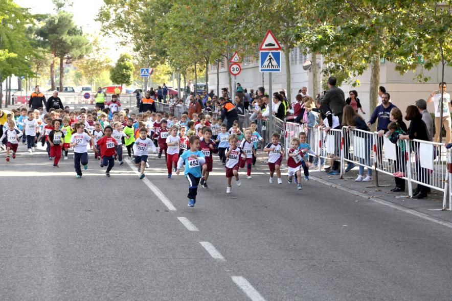 Milla Escolar 2016 -  Los corredores.