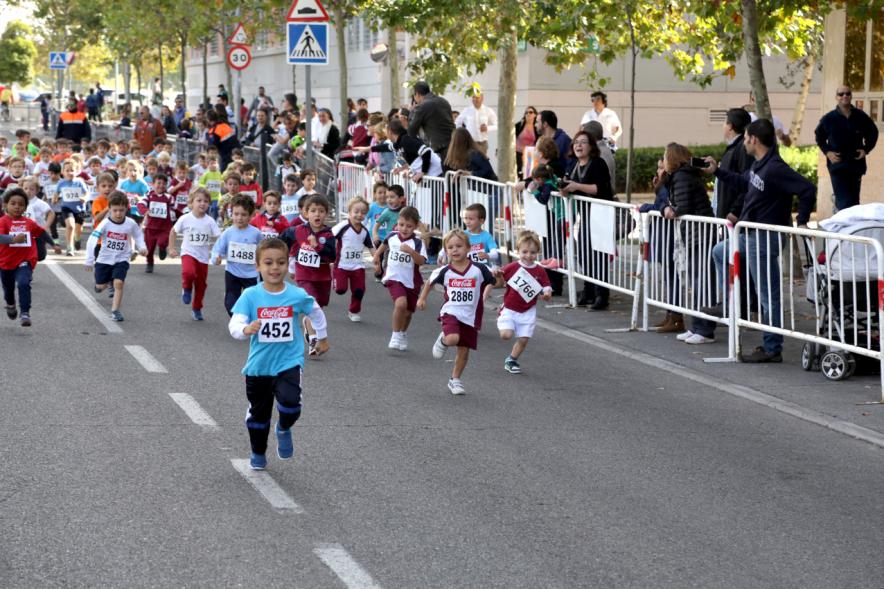 Milla Escolar 2016 - Los corredores.  