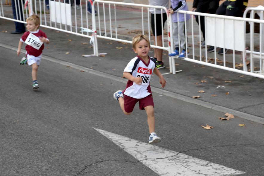 Milla Escolar 2016 -  Los corredores.