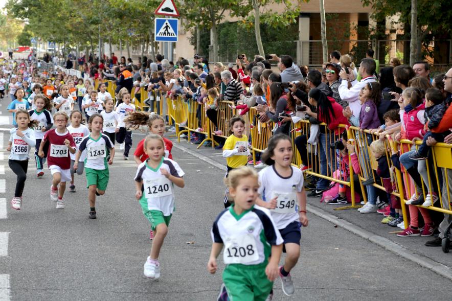 Milla Escolar 2016 -  Los corredores.