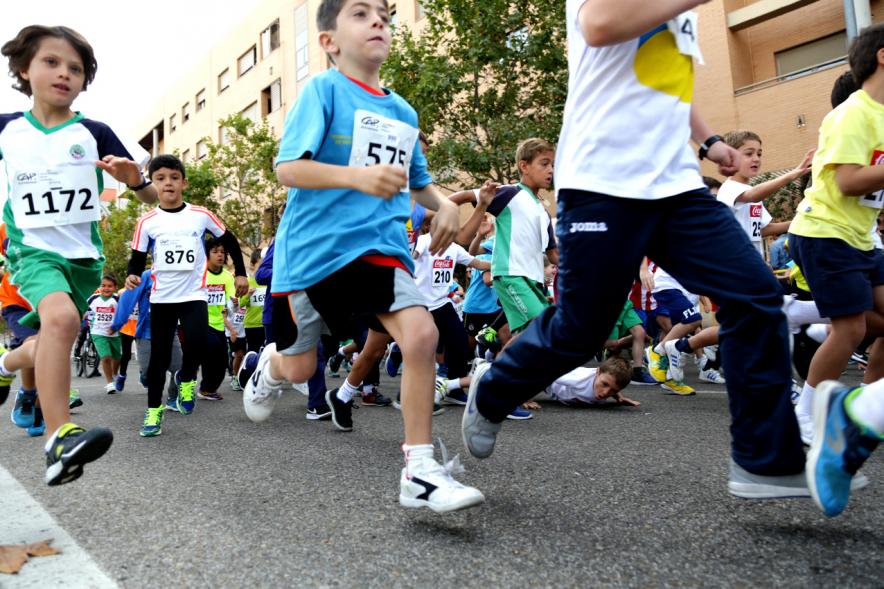 Milla Escolar 2016 -  Los corredores. 