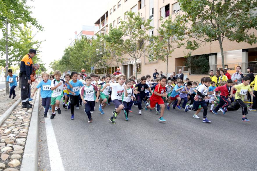 Milla Escolar 2016 - Los corredores.  