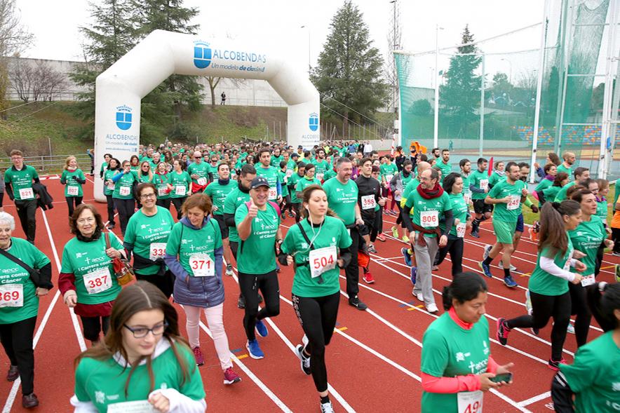 Corredores. Minimaratón Lucha contra el Cáncer - 2020