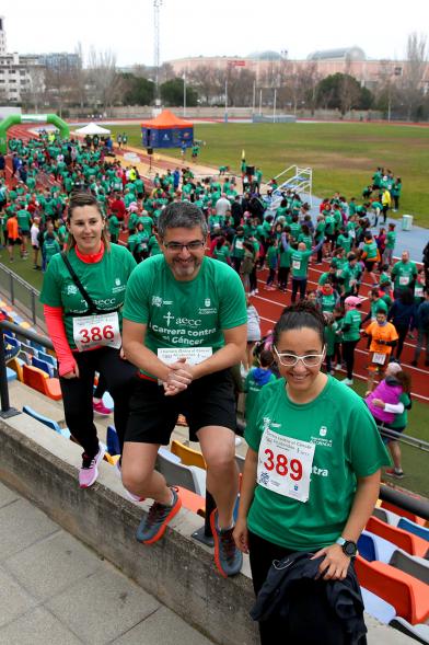 Alcalde Rafael Sanchez y corredores. Minimaratón Lucha contra el Cáncer - 2020