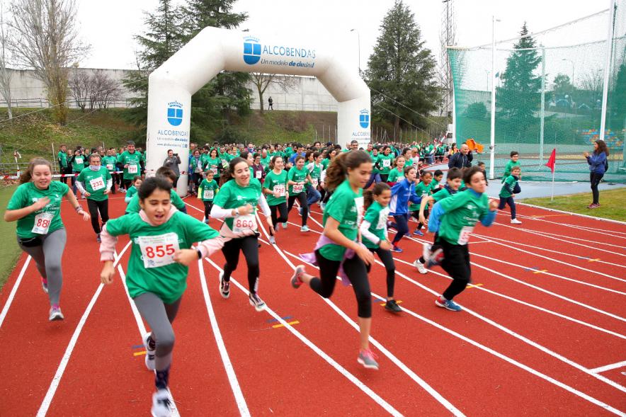 Corredores. Minimaratón Lucha contra el Cáncer - 2020