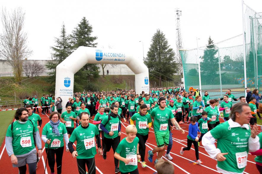 Corredores. Minimaratón Lucha contra el Cáncer - 2020