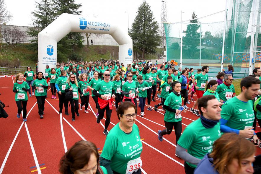 Corredores. Minimaratón Lucha contra el Cáncer - 2020