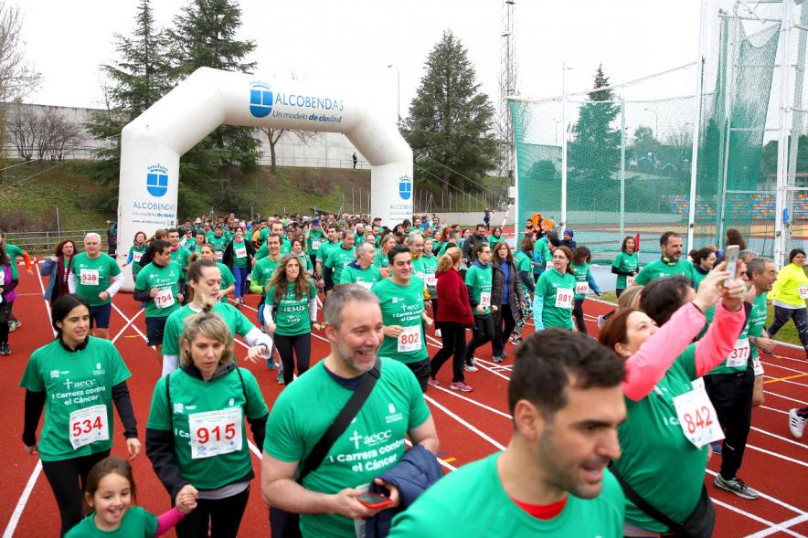 Corredores. Minimaratón Lucha contra el Cáncer - 2020