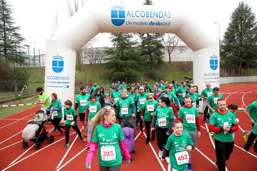 Corredores. Minimaratón Lucha contra el Cáncer - 2020