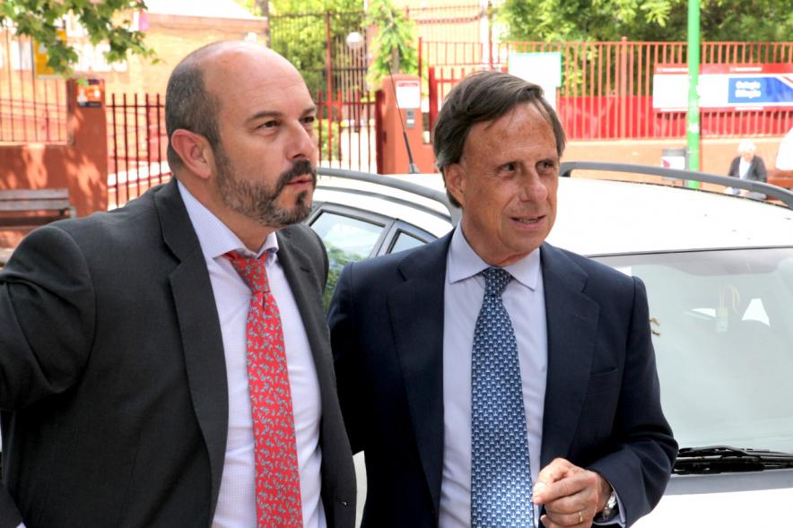 Alcalde García De Vinuesa llegando al centro