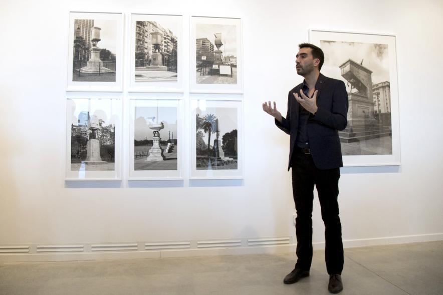  Andrés Durán, artista. "Monumento Editado"