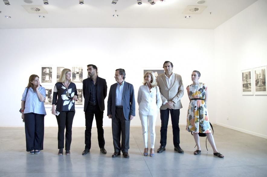 Alcalde Ignacio de Vinuesa, artista Andrés Durán y autoridades. 