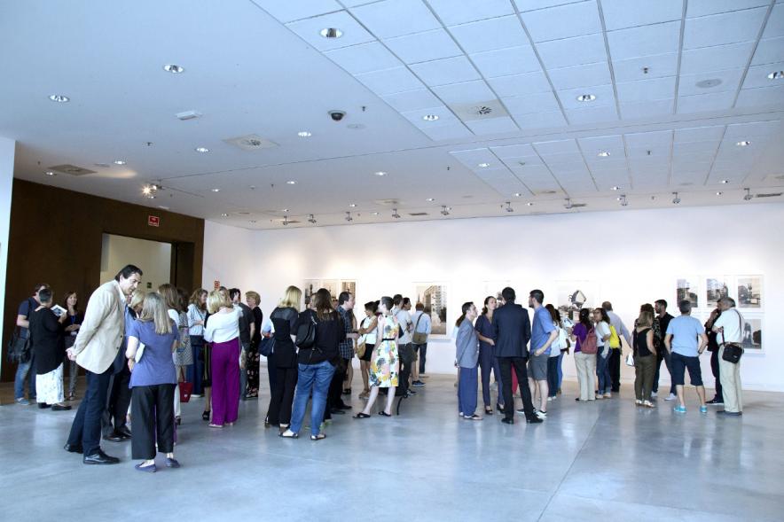 Vista general de los asistentes a la Inauguración. 