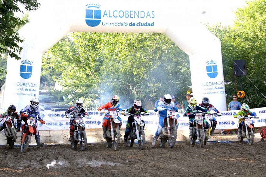 IVº Superenduro de Alcobendas de Motocross -  Salida de la carrera.