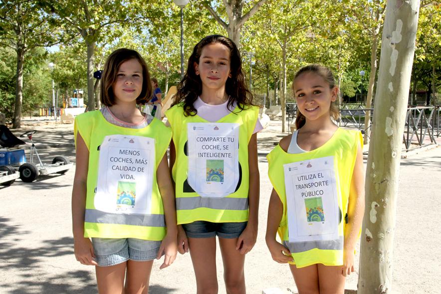 Lectura del Manifiesto y Actividades de la Semana de la Movilidad -  Tres participantes.