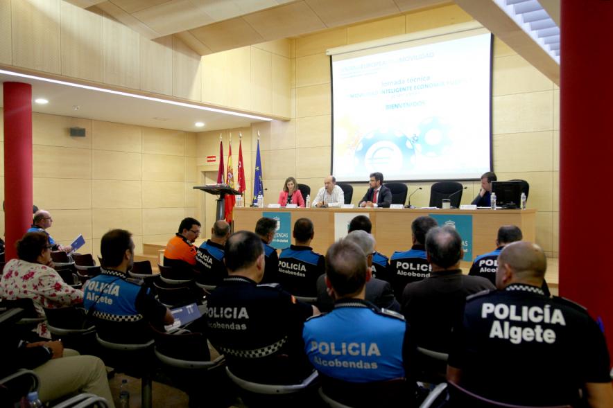 Jornada Técnica de Movilidad Inteligente - Economía Fuerte -   Los asistentes a las jornadas.