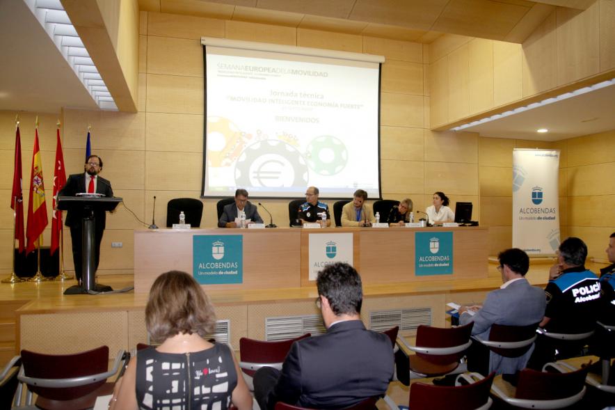 Jornada Técnica de Movilidad Inteligente - Economía Fuerte -  Los asistentes a las jornadas.
