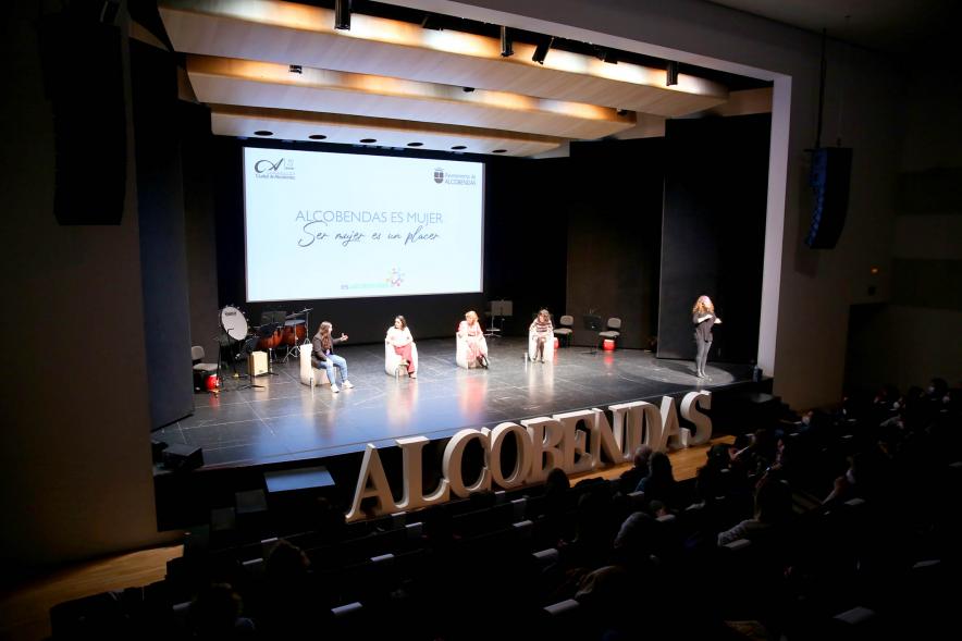 Ponentes en el evento. Día Internacional de la Mujer "Ser Mujer es un Placer" -2021