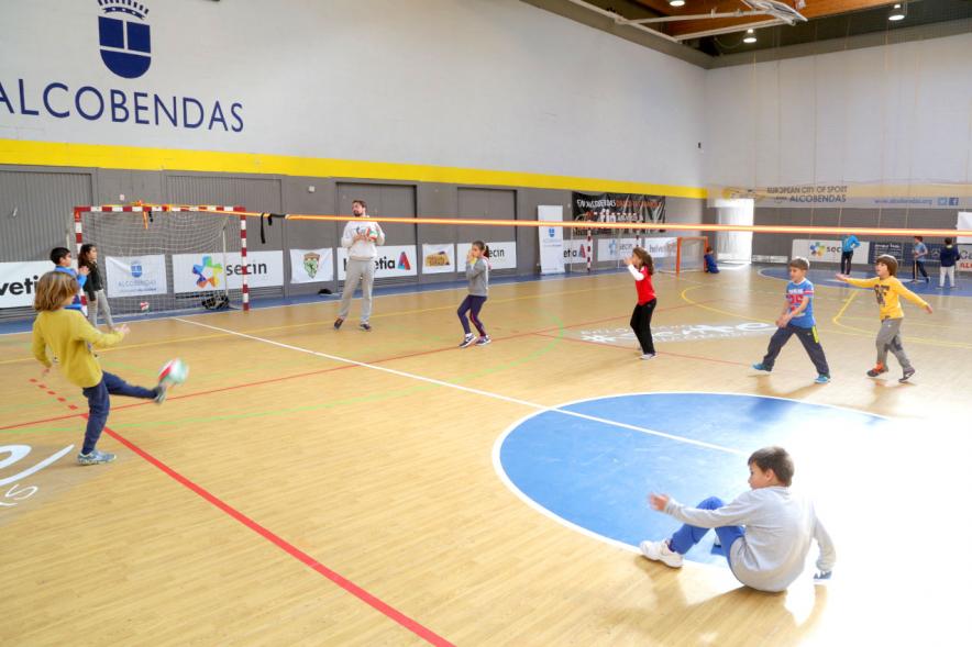 Día Multideportivo por la Integración y la Conciliación - Panorámica de la cancha de baloncesto.