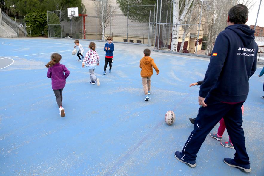 Día Multideportivo por la Integración y la Conciliación - Imagen de unos niños jugando al futbol..