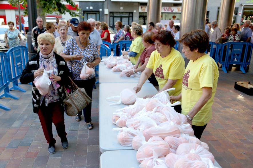Semana Cultural de la Casa de Murcia - Reparto de Fruta - 2019