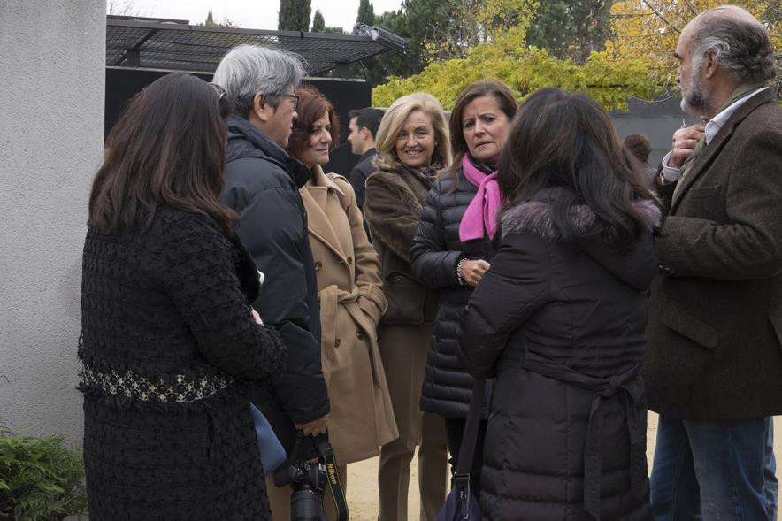 Inauguración Exposición de Bonsais 30º Aniversasrio Escuela y Colección Luis Vallejo - Imagen del público asistente.