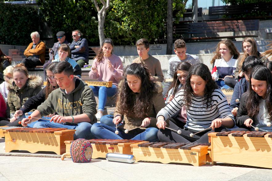 Musiqueando 2017 en la Plaza Mayor - Jóvenes tocando.