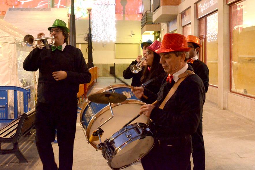 Inauguración Campaña Navidad 2017 en la Plaza del Pueblo -  La banda de música.