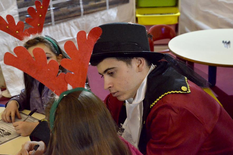 Inauguración Campaña Navidad 2017 en la Plaza del Pueblo - El paje real.