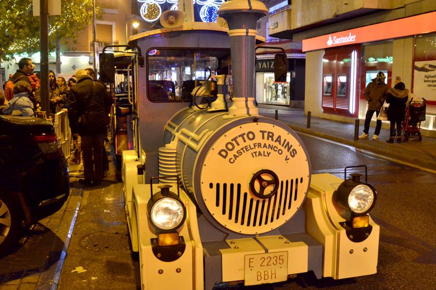 Inauguración Campaña Navidad 2017 en la Plaza del Pueblo - El tren de la navidad.