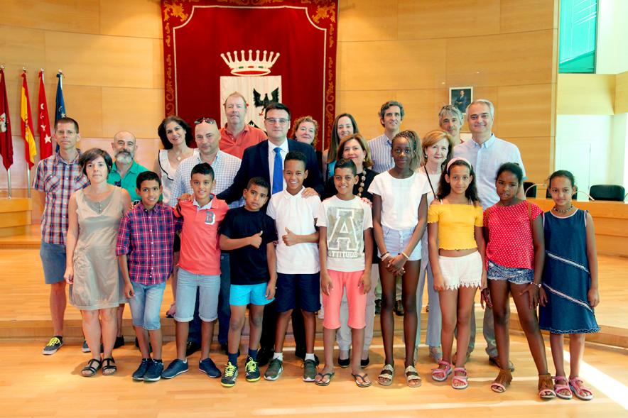  Vicealcalde de Alcobendas, Miguel Ángel Arranz y concejales en la Recepción Niños Saharauis - 2019