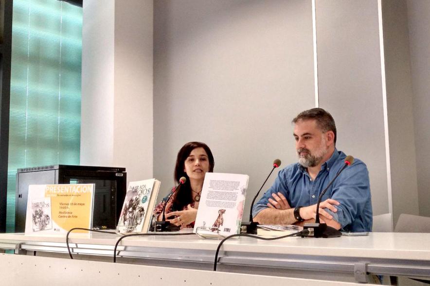 Nacho López Llandres (escritor) en la presentación de su libro.