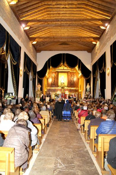 Ofrenda Floral Virgen de la Paz 2018 - Imagen del interior de la iglesia, en un momento del acto religioso.