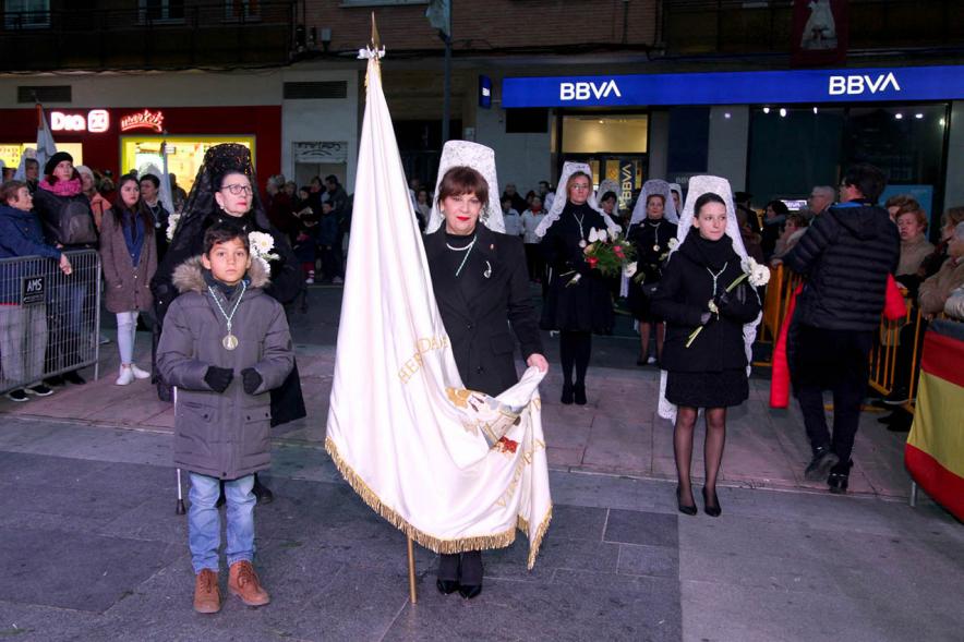 Participantes al evento Ofrenda de floral a la Virgen de la Paz – 2020