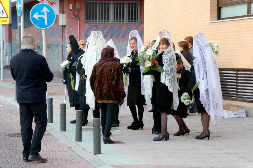 Participantes al evento Ofrenda de floral a la Virgen de la Paz – 2020