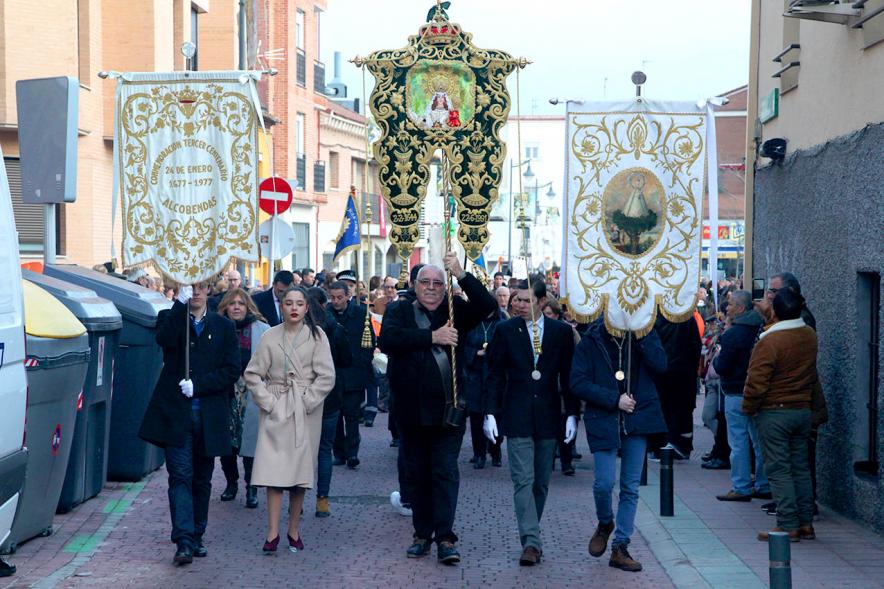 Participantes al evento Ofrenda de floral a la Virgen de la Paz – 2020