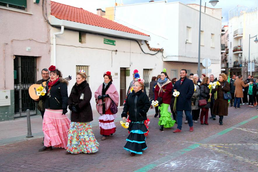 Fiestas Virgen de la Paz 2019 - Ofrenda Floral - Imagen del desfile de un coro rociero.